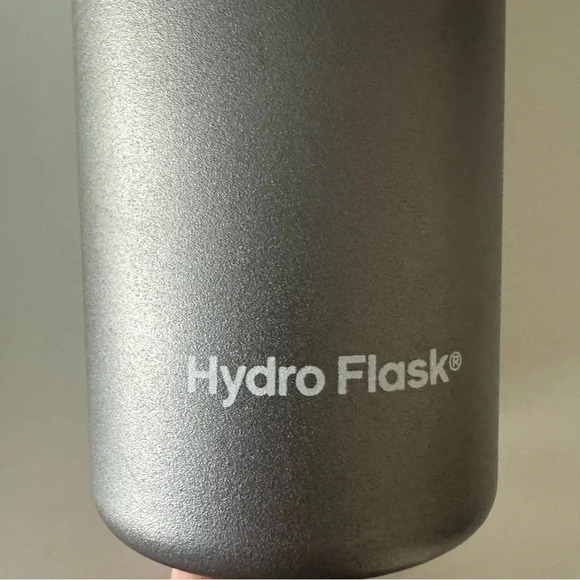 Hydro Flask 20 oz All Around Tumbler with Lid and Straw - Picture 4 of 9
